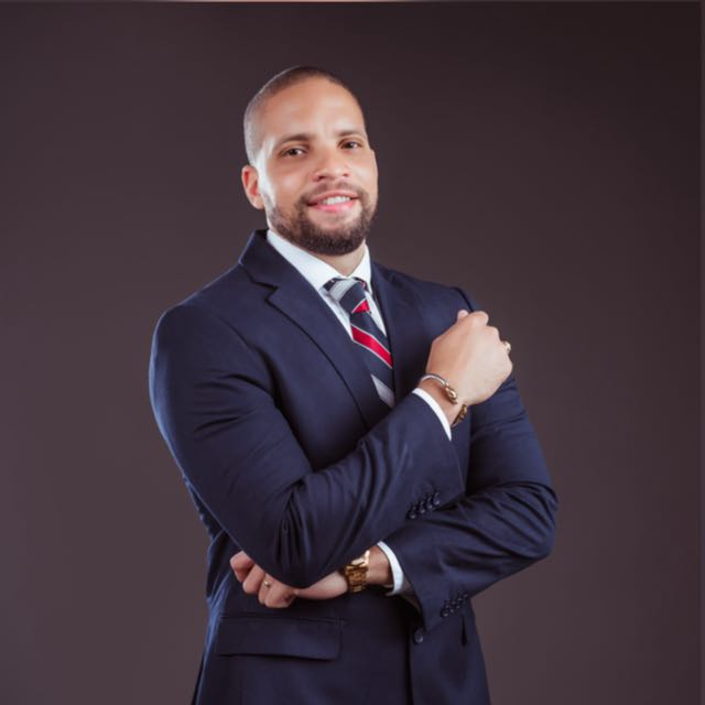 Dr. Gian Garcés - Cirujano Bariátrico